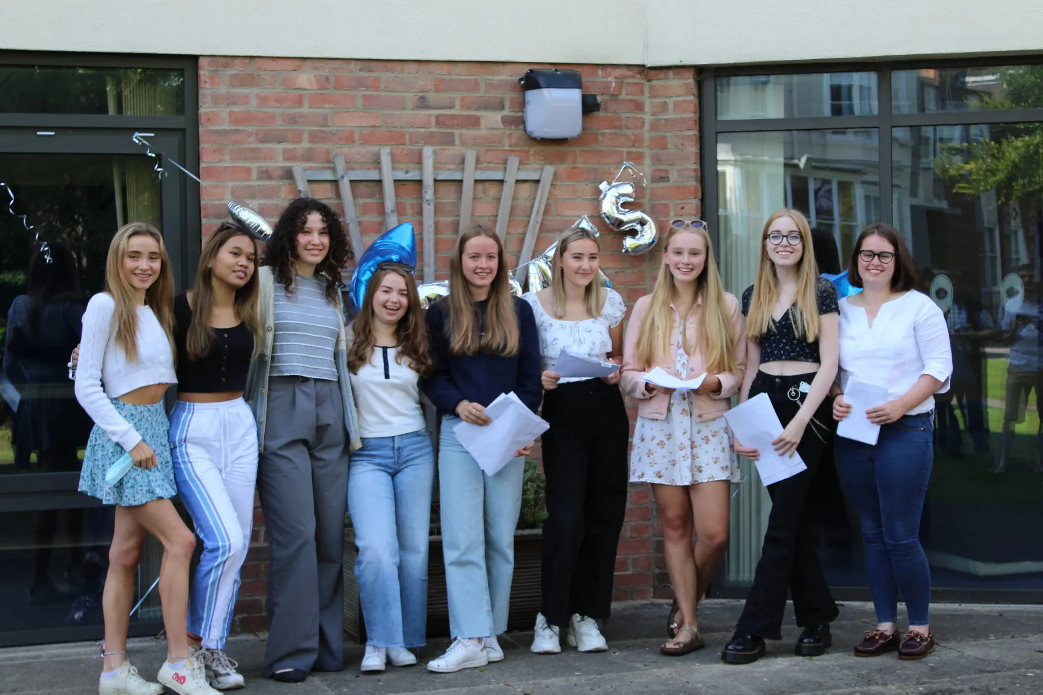 Mount School Pupils celebrate outstanding GCSE results