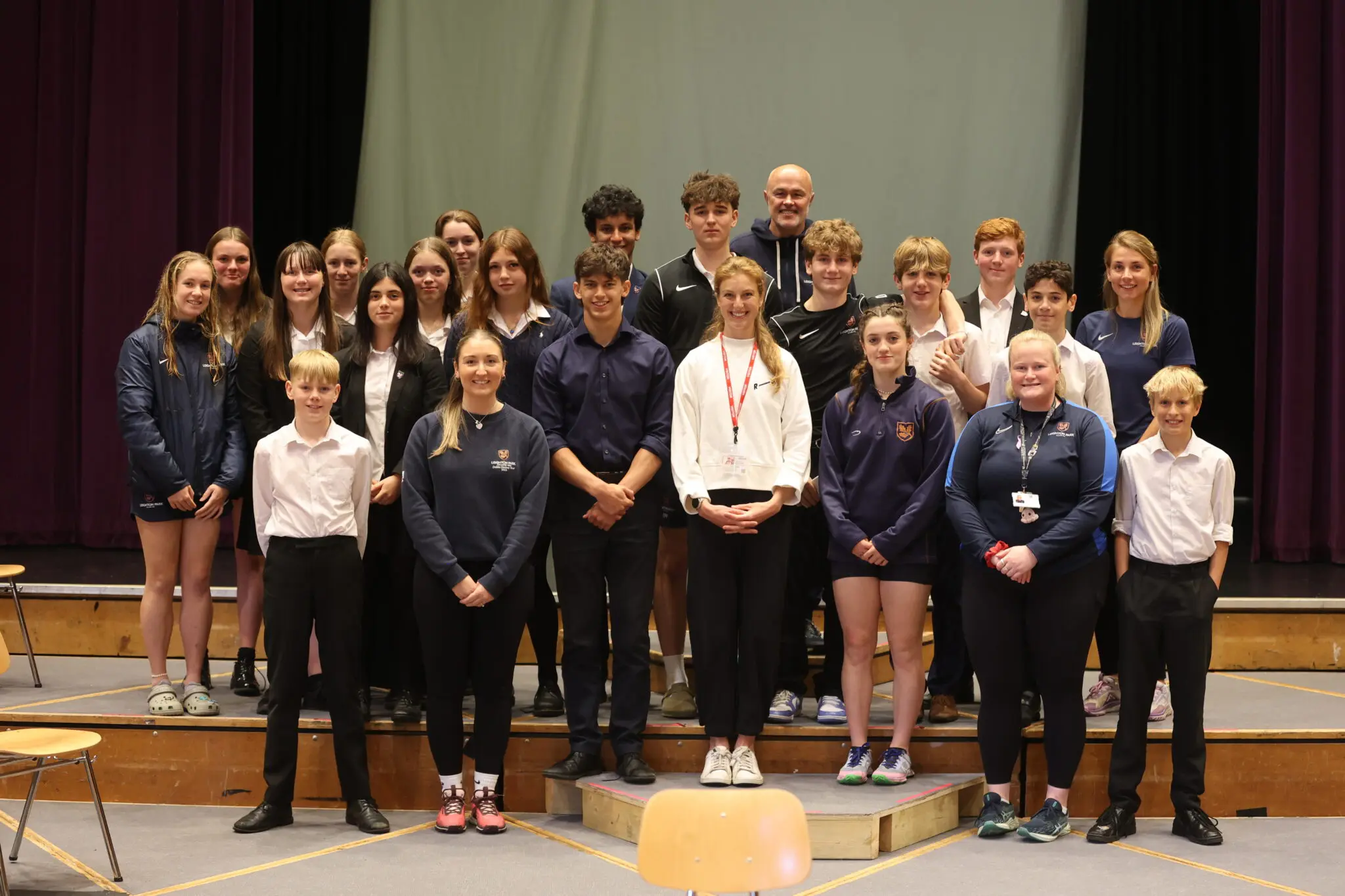 Students meeting Commonwealth Athlete Pippa Woolven
