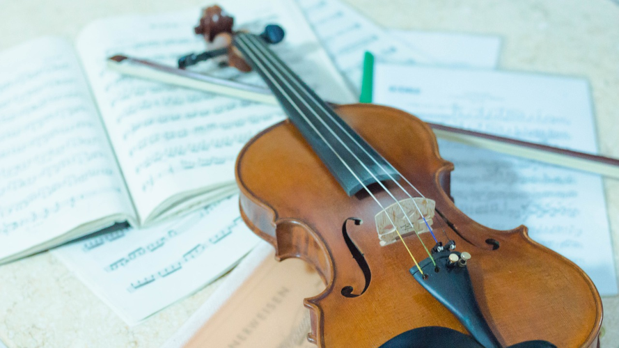 violin on sheet music