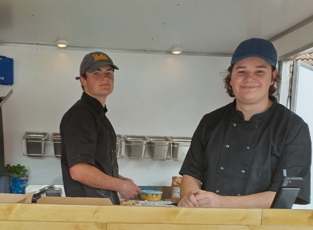 wood-fired pizza chefs